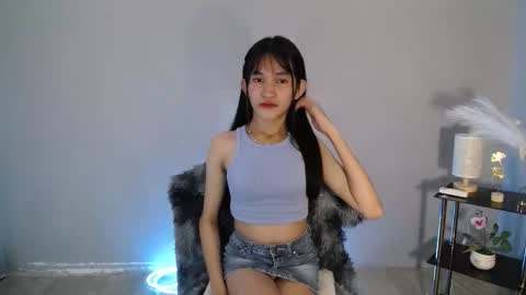 Snapshot of lovely_bellax chatting on May 7, 10:09 am BELLA online show from May 7, 10:09 am