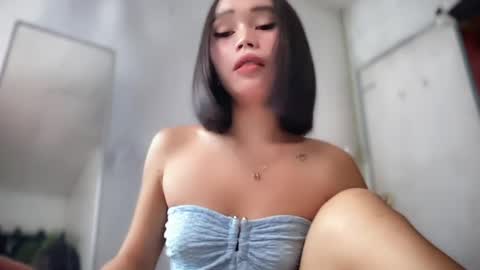 lovely_cittie18 online show from March 28, 3:28 am