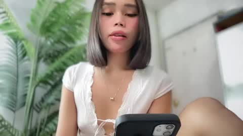Snapshot of lovely_cittie18 chatting on April 28, 2:38 am lovely_cittie18 online show from April 28, 2:38 am