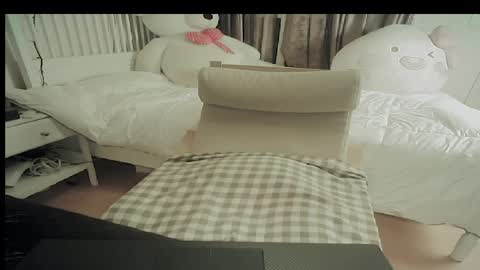 DANA KIM online show from March 30, 3:13 pm