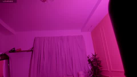 Snapshot of lovely_emma18 chatting on July 13, 1:03 pm Emma online show from July 13, 1:03 pm