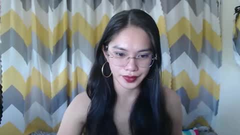 Eunice Bermudez online show from December 20, 6:53 am