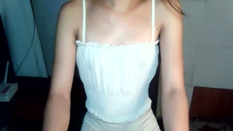 lovely_joan123 online show from May 15, 2:46 pm