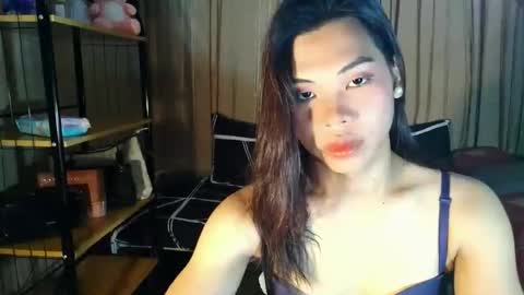 lovely_krizzy online show from February 11, 1:32 am