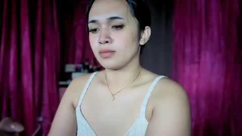 Snapshot of lovely_kurtny04 chatting on May 3, 6:14 pm LOVE online show from May 3, 6:14 pm