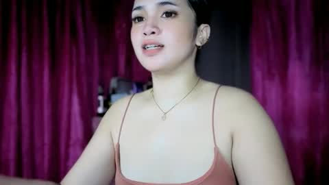 Snapshot of lovely_kurtny04 chatting on May 22, 12:11 pm LOVE online show from May 22, 12:11 pm