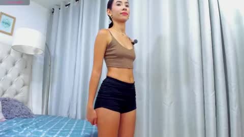 Snapshot of lovely_liiz chatting on November 11, 12:16 pm Liz online show from November 11, 12:16 pm