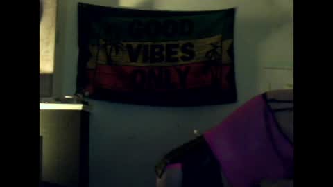 Snapshot of lovely_me165244 chatting on June 11, 2:53 am mooie man online show from June 11, 2:53 am