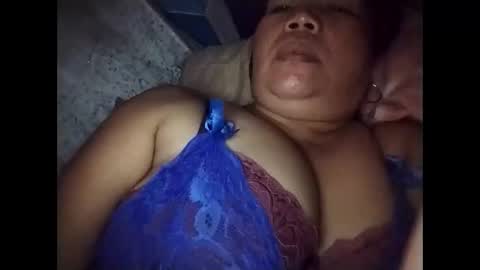 Snapshot of lovely_orchid chatting on February 17, 8:11 am lovely_orchid online show from February 17, 8:11 am