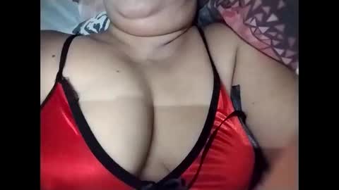 Snapshot of lovely_orchid chatting on May 16, 1:21 pm lovely_orchid online show from May 16, 1:21 pm