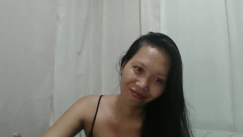 Snapshot of lovely_pinayxxx chatting on May 26, 10:28 pm lovely_pinayxxx online show from May 26, 10:28 pm