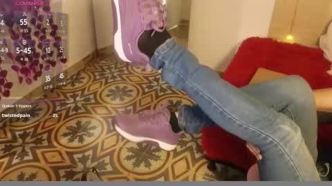 Trix online show from March 22, 2:09 pm