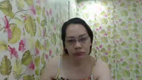 Snapshot of lovelyasiancutie chatting on September 23, 8:45 pm lovelyasiancutie online show from September 23, 8:45 pm