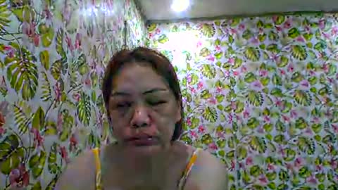 lovelyasiancutie online show from April 14, 9:21 pm