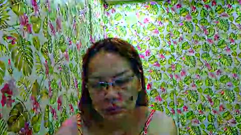 Snapshot of lovelyasiancutie chatting on June 10, 8:08 pm lovelyasiancutie online show from June 10, 8:08 pm