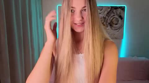 Snapshot of lovelygracee chatting on March 2, 3:30 pm lovelygracee online show from March 2, 3:30 pm
