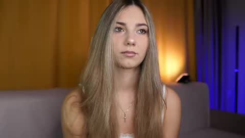 Snapshot of lovelygracee chatting on April 4, 2:47 pm lovelygracee online show from April 4, 2:47 pm
