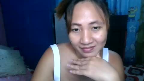 Snapshot of lovelyladylynxxx chatting on February 10, 11:15 am LocwlyLSYlYNXXX online show from February 10, 11:15 am