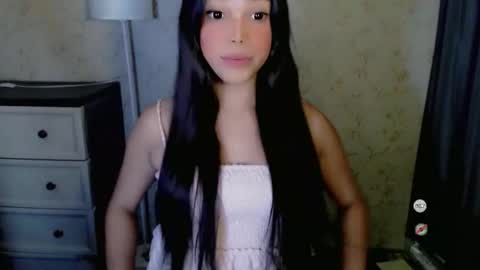 Snapshot of lovelylaiza chatting on June 8, 10:59 am Cutie Laiza online show from June 8, 10:59 am