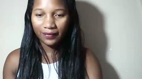 Snapshot of lovelylarra chatting on April 23, 9:19 am lovelylarra online show from April 23, 9:19 am