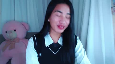 Snapshot of lovelymae18 chatting on December 3, 6:49 pm lovelymae18 online show from December 3, 6:49 pm