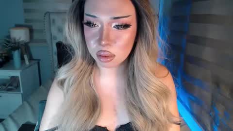 Rebeca online show from December 16, 5:18 pm