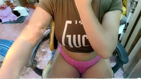 lovelymarish online show from October 10, 11:04 pm