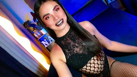 lovelymiss_shyna11 online show from June 19, 3:16 pm
