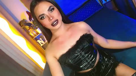 lovelymiss_shyna11 online show from June 20, 11:13 am
