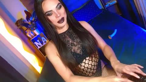 lovelymiss_shyna11 online show from July 23, 10:19 pm