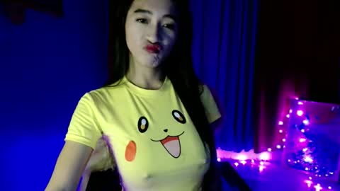 lovelypetite143 online show from March 21, 4:28 am