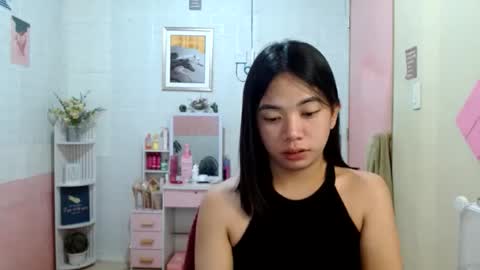 Snapshot of lovelypetitebigcock chatting on February 18, 4:14 pm lovelypetitebigcock online show from February 18, 4:14 pm