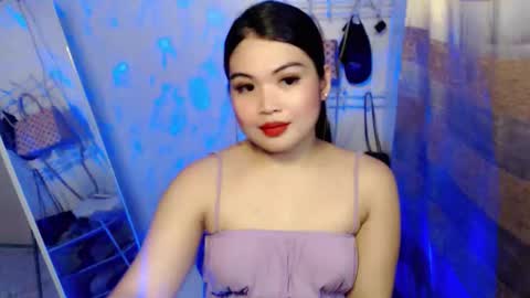 Snapshot of lovelyrhean chatting on May 3, 1:06 pm Rhean online show from May 3, 1:06 pm