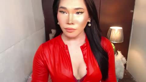 STWEET LINA online show from April 13, 2:44 pm