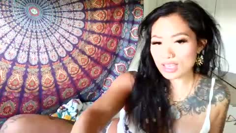 Snapshot of lovelyxmacii chatting on July 14, 2:05 am lovelyxmacii online show from July 14, 2:05 am