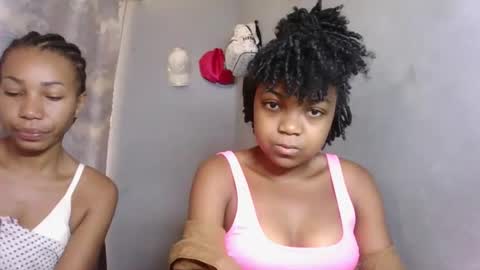 lovemarie08 online show from April 8, 6:02 am