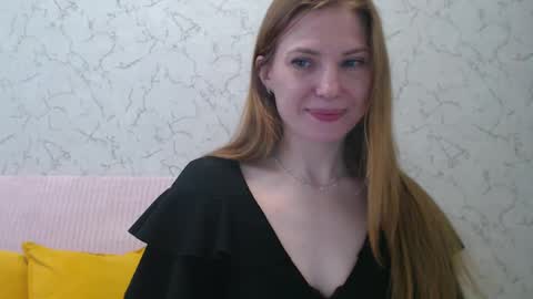 Snapshot of lovepeanutgirl chatting on March 3, 1:53 pm Mary Love online show from March 3, 1:53 pm