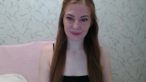 Snapshot of lovepeanutgirl chatting on October 16, 2:40 pm Mary Love online show from October 16, 2:40 pm