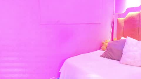 L O V E  online show from April 13, 12:21 pm