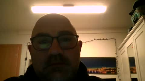 lover010983 online show from January 9, 6:59 am