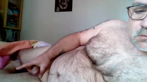 lover010983 online show from April 24, 6:27 am