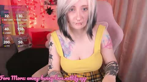 Snapshot of lover_emmy chatting on October 7, 4:59 pm Emmy online show from October 7, 4:59 pm