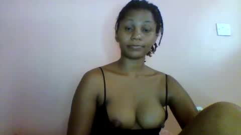 Snapshot of lovergal257 chatting on May 6, 1:38 pm lovergal257 online show from May 6, 1:38 pm