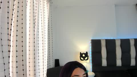 loverisu online show from September 15, 7:25 pm