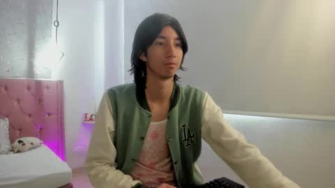 loverisu online show from March 1, 7:27 pm