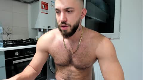 Snapshot of lovermike_ chatting on December 6, 11:14 pm Mike online show from December 6, 11:14 pm