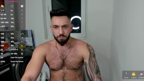 Snapshot of lovermike_ chatting on December 31, 4:49 am Mike online show from December 31, 4:49 am