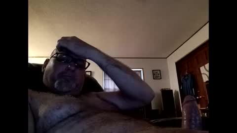 Snapshot of loverofmany chatting on May 28, 8:28 pm loverofmany online show from May 28, 8:28 pm