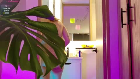 LovesKingdom online show from February 9, 2:21 pm