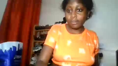 Snapshot of lovespell_xx chatting on July 15, 9:53 pm lovey online show from July 15, 9:53 pm